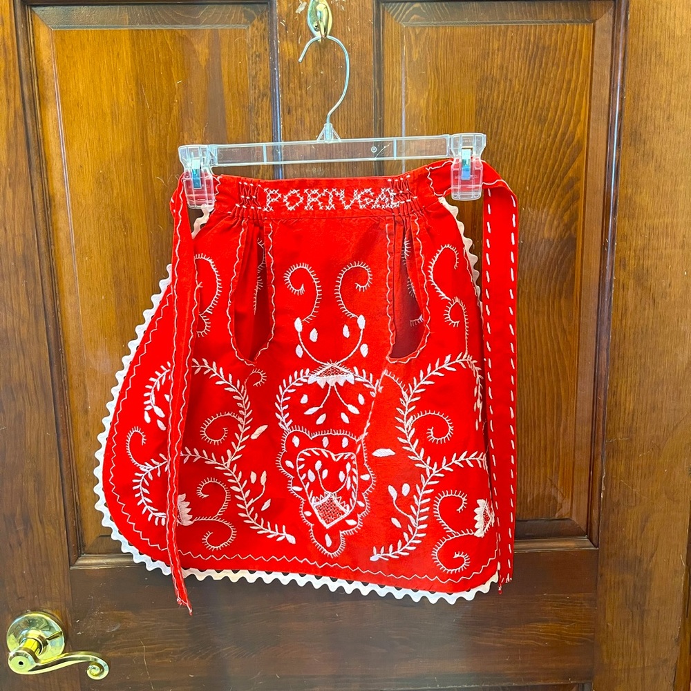 Handcrafted, Folk art small half Apron from Portugal small, best for tween.